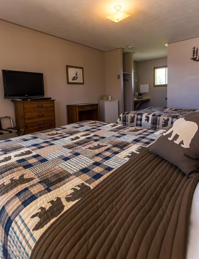 Bear Tracks Inn Lion's Head Esterno foto