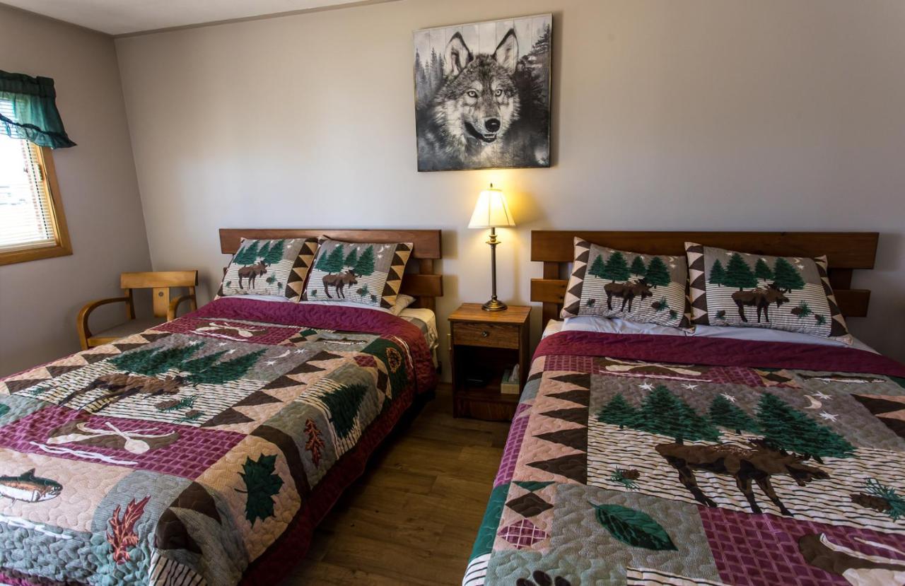 Bear Tracks Inn Lion's Head Esterno foto